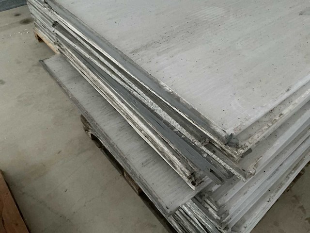 Polycarbonaat platen (4000x) - afbeelding 30 van  30