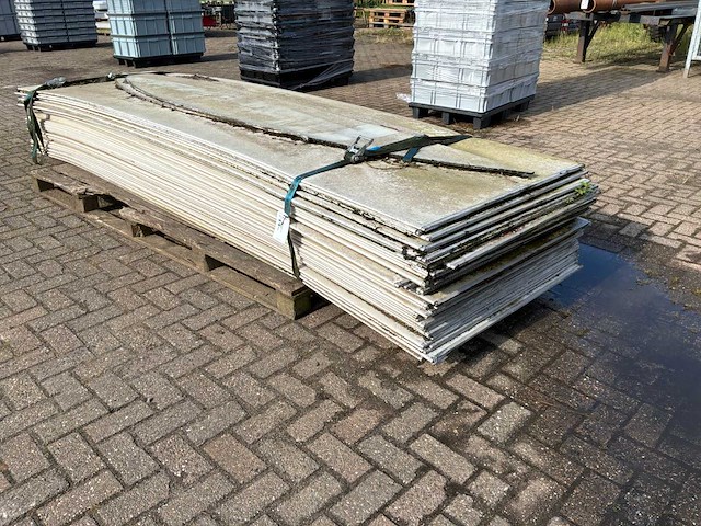 Polycarbonaat platen dakmateriaal (42x) - afbeelding 1 van  2