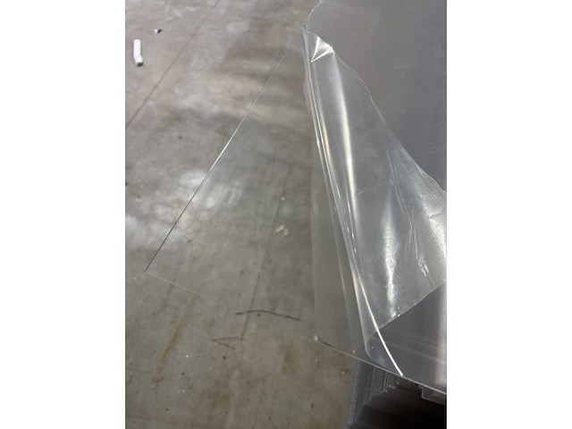Polycarbonaat plexiglas 205x100cm 3mm (25x) - afbeelding 1 van  3