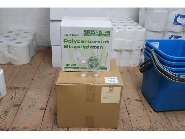 Polycarbonaat stapel en longdrink glazen in 2 dozen. 72 en 84 stuks. - afbeelding 1 van  3