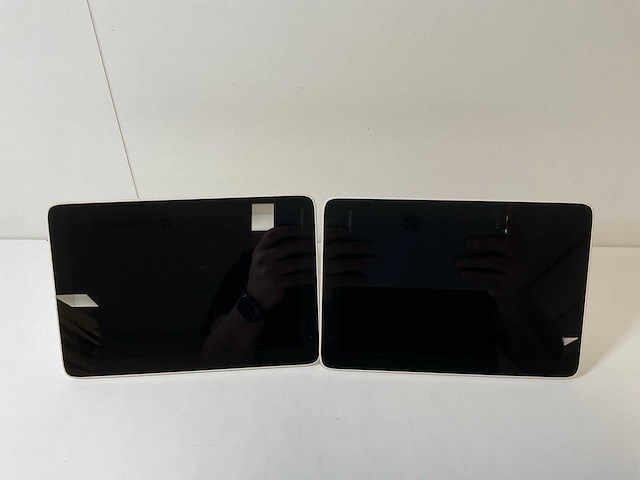 Polycom inc (studio x30), video bar with (tc8)touch control display conference (3x) - afbeelding 11 van  12