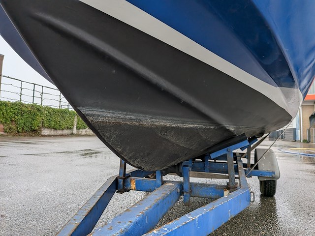 Polyerster boot met trailer - afbeelding 3 van  41