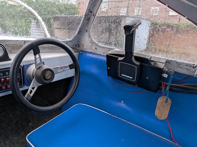 Polyerster boot met trailer - afbeelding 21 van  41