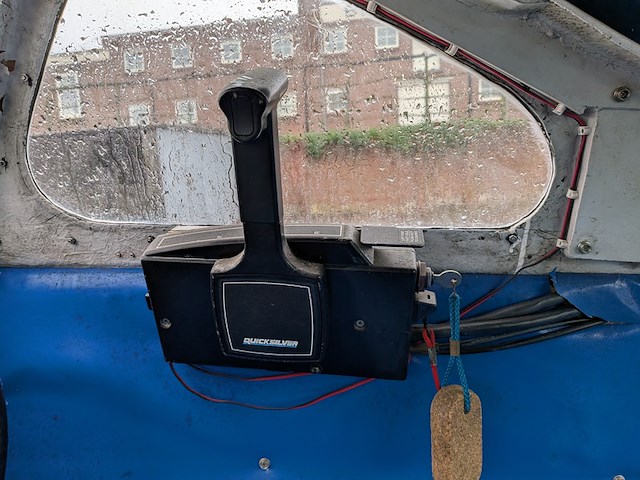 Polyerster boot met trailer - afbeelding 22 van  41