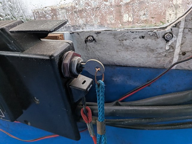 Polyerster boot met trailer - afbeelding 24 van  41