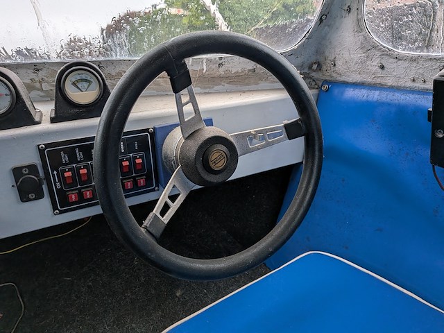 Polyerster boot met trailer - afbeelding 25 van  41