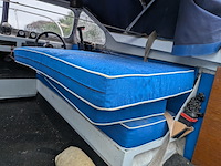 Polyerster boot met trailer - afbeelding 32 van  41