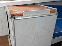 Polyerster boot met trailer - afbeelding 35 van  41