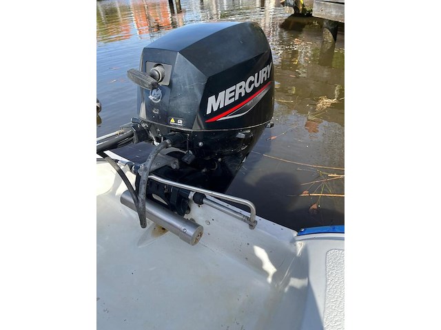 Polyester kajuitboot, kmv, met mercury f 15 el buitenboordmotor op pega boottrailer - afbeelding 7 van  31