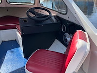 Polyester kajuitboot, kmv, met mercury f 15 el buitenboordmotor op pega boottrailer - afbeelding 13 van  31