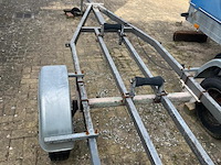 Polyester kajuitboot, kmv, met mercury f 15 el buitenboordmotor op pega boottrailer - afbeelding 18 van  31
