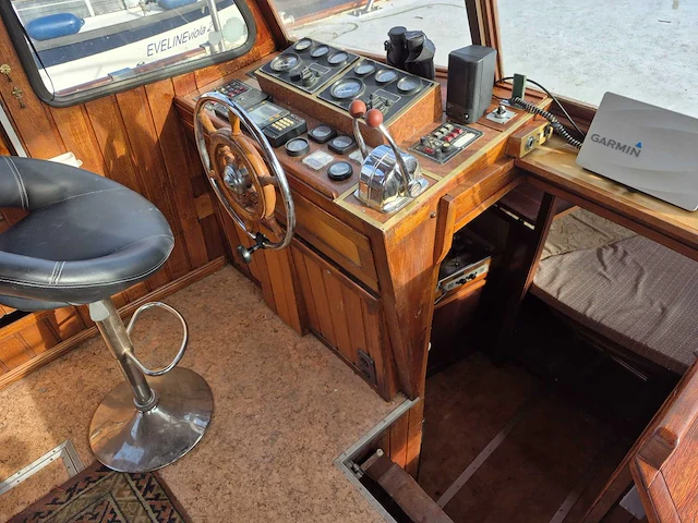 Polyester kruiser - motor yacht - afbeelding 29 van  49