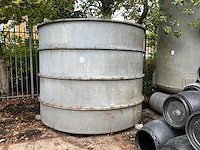 Polyester opslagtank - afbeelding 2 van  3