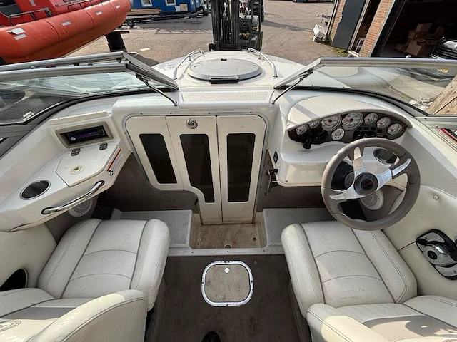 Polyester speedboot met inboard motor, stingray, (58-02-yn) - afbeelding 11 van  40