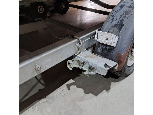 Polyester speedboot met inboard motor, stingray, (58-02-yn) - afbeelding 30 van  40