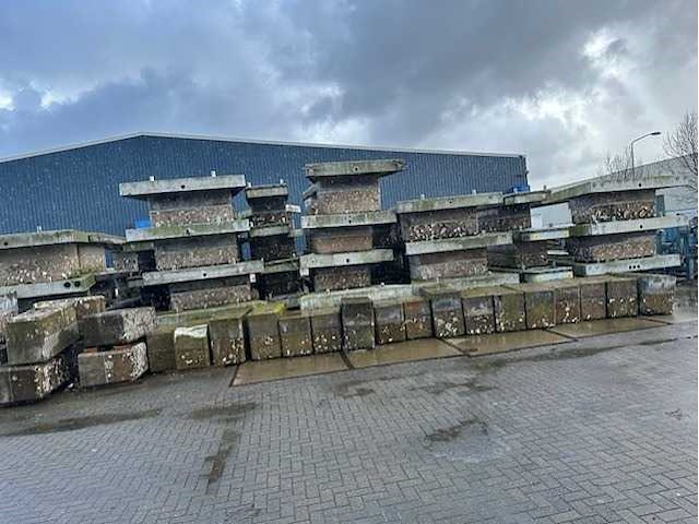 Polyester steiger / vlonder / vingerpier - afbeelding 1 van  3