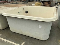 Polyester waterreservoir