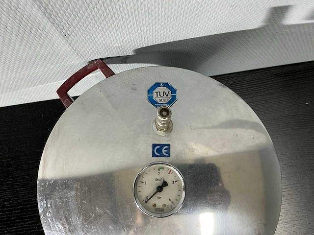 Polymerisator drukpan met manometer - afbeelding 7 van  8