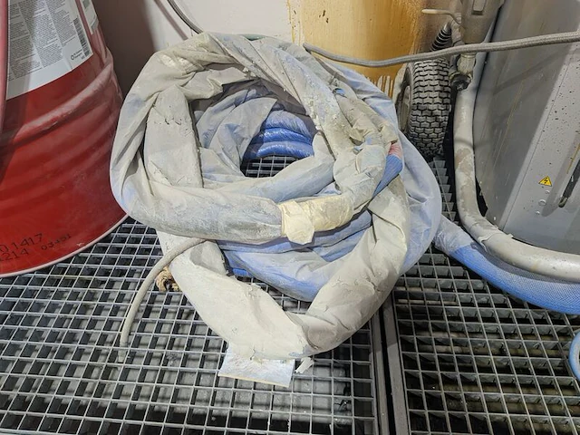 Polyurea doseerapparaat met divers toebehoren graco, reactor e-xp2 - afbeelding 11 van  30