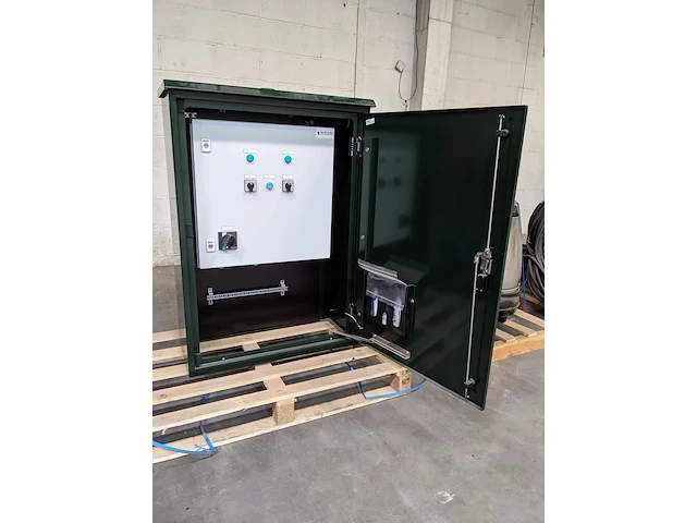 Pomp installatie met schakelkast t.b.v. infra project, grundfos - afbeelding 32 van  93