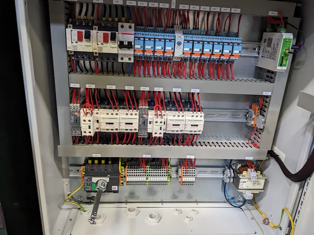 Pomp installatie met schakelkast t.b.v. infra project, grundfos - afbeelding 39 van  93