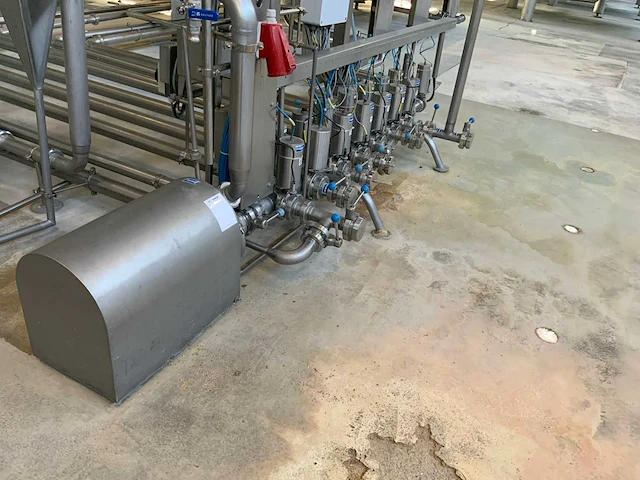 Pomp met 14 pneumatische kleppen - afbeelding 6 van  13