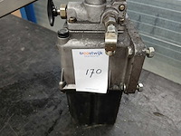 Pomp met cilinder - afbeelding 2 van  4