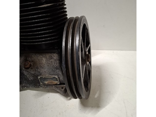 Pomp met vliegwiel 2 cilinder voor 2 v snaren , westinghouse - afbeelding 6 van  10