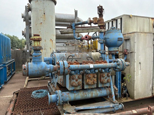 Pomp unit caterpiller 3408 "mud pump f350 with diesel engine" - afbeelding 7 van  14