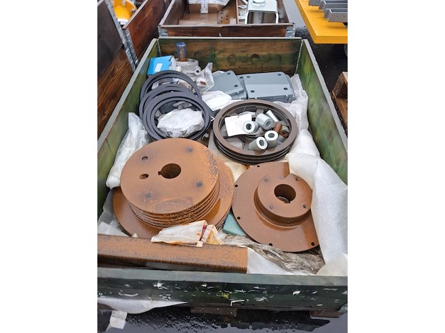 Pompunit in onderdelen, tjalma - afbeelding 21 van  55