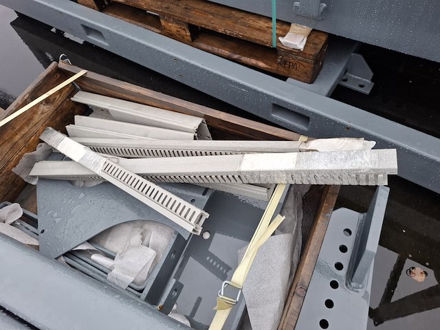 Pompunit in onderdelen, tjalma - afbeelding 33 van  55