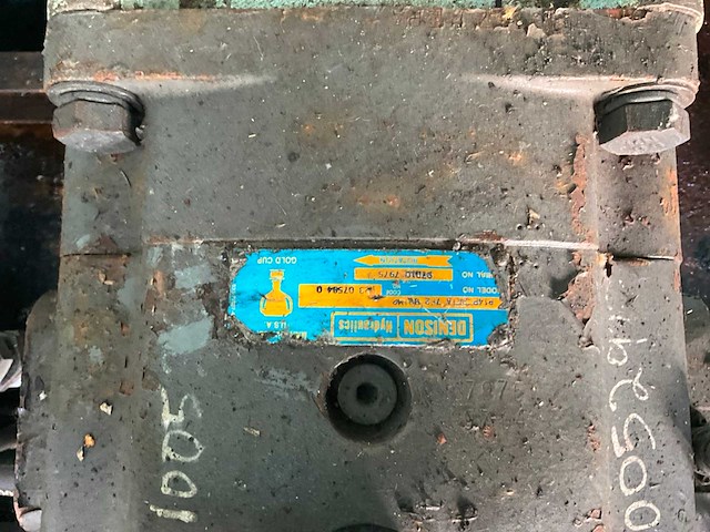 Pompunit in zeecontainer - afbeelding 13 van  24