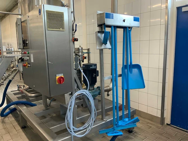 Pompunit met platenwarmtewisselaar en ketel - afbeelding 13 van  19