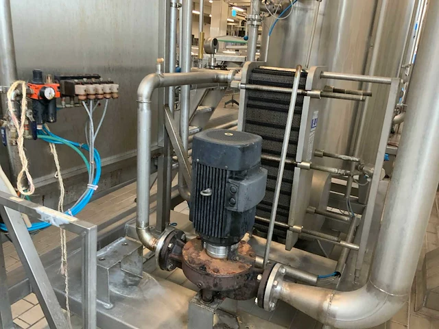 Pompunit met platenwarmtewisselaar en ketel - afbeelding 17 van  19