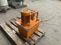 Pompunit - afbeelding 2 van  5