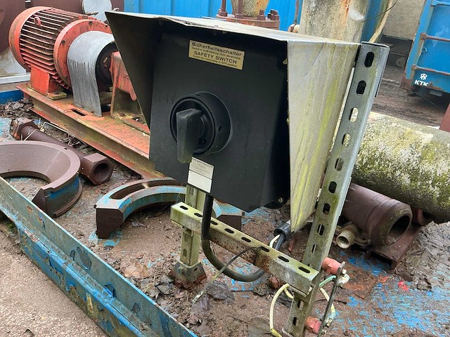 Pompunit - afbeelding 4 van  9