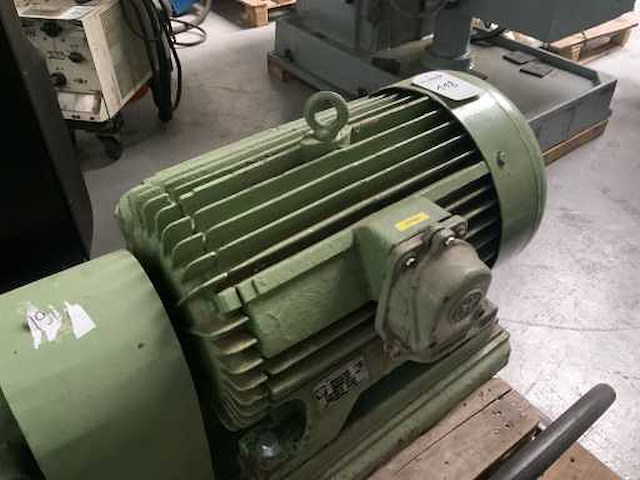 Pompunit - afbeelding 4 van  5