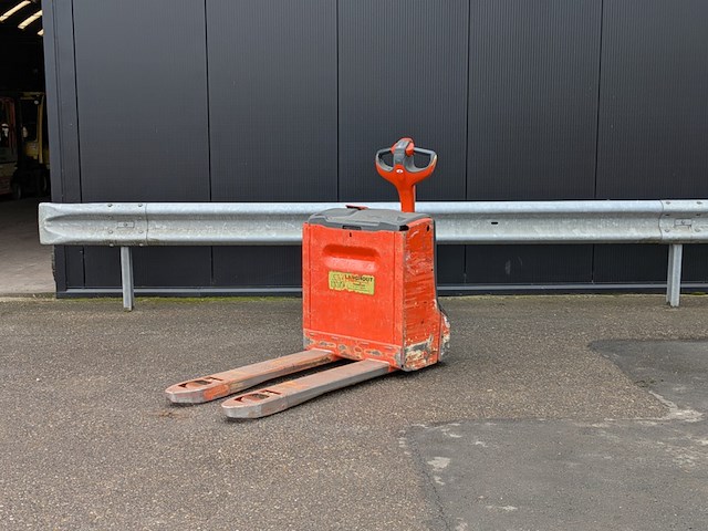 Pompwagen linde, t16, bouwjaar 2013 - afbeelding 1 van  13