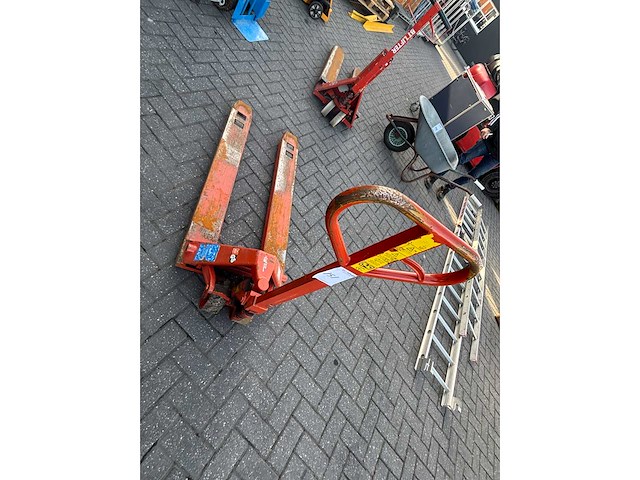 Pompwagen - afbeelding 1 van  3