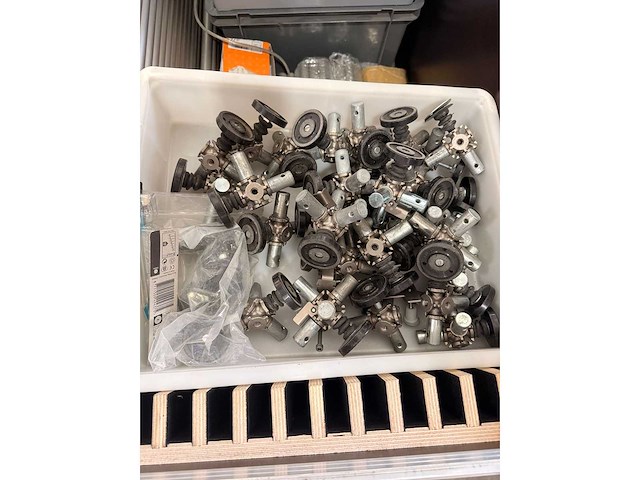 Pon standbouw materiaal - afbeelding 12 van  12