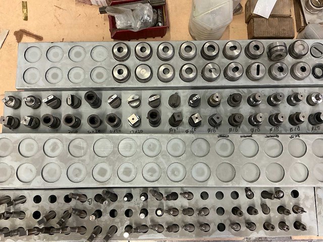 Ponsgereedschap amada tooling - afbeelding 1 van  9