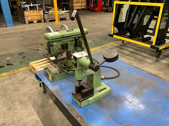 Ponsmachine - afbeelding 2 van  5