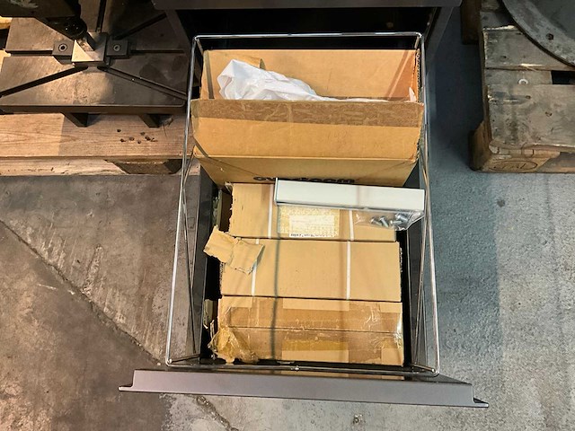 Ponsmachine - afbeelding 6 van  15