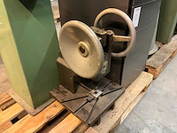 Ponsmachine - afbeelding 11 van  15