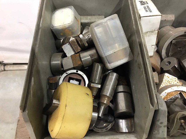 Ponsmateriaal - afbeelding 6 van  7