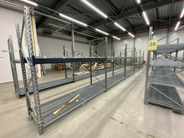 Ponteggi - breedvakstelling met roosters 5 staanders met 8 niveaus - afbeelding 1 van  5