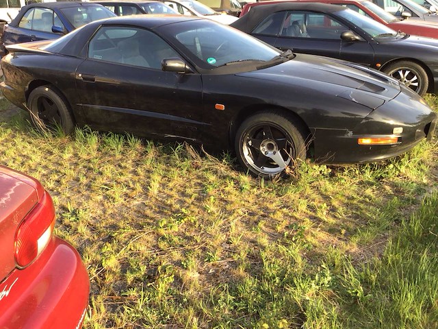 Pontiac - 1993 - firebird - personenauto - afbeelding 23 van  26