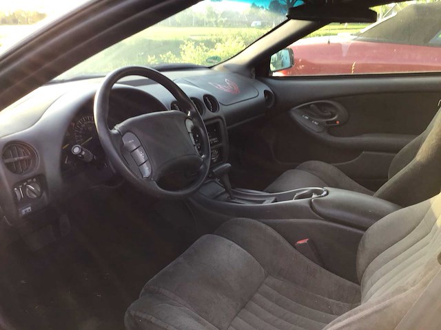 Pontiac - 1993 - firebird - personenauto - afbeelding 25 van  26