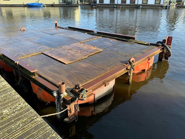 Ponton - afbeelding 1 van  12