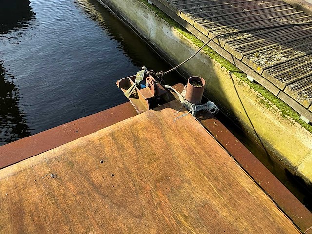 Ponton - afbeelding 7 van  12